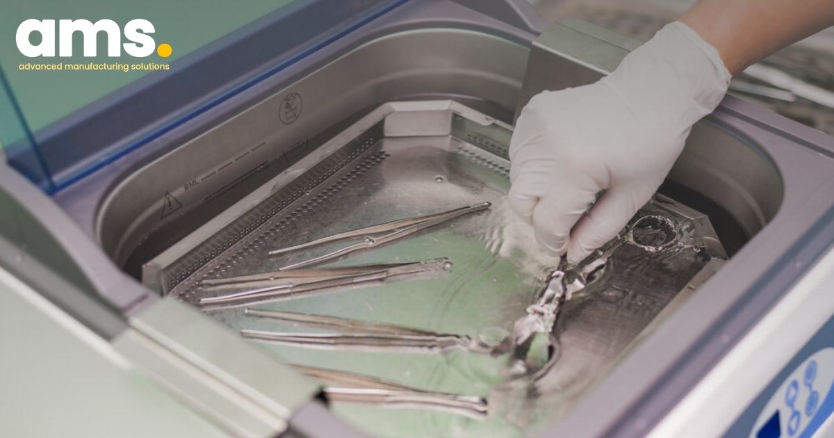 Các loại máy móc hỗ trợ đánh bóng khuôn