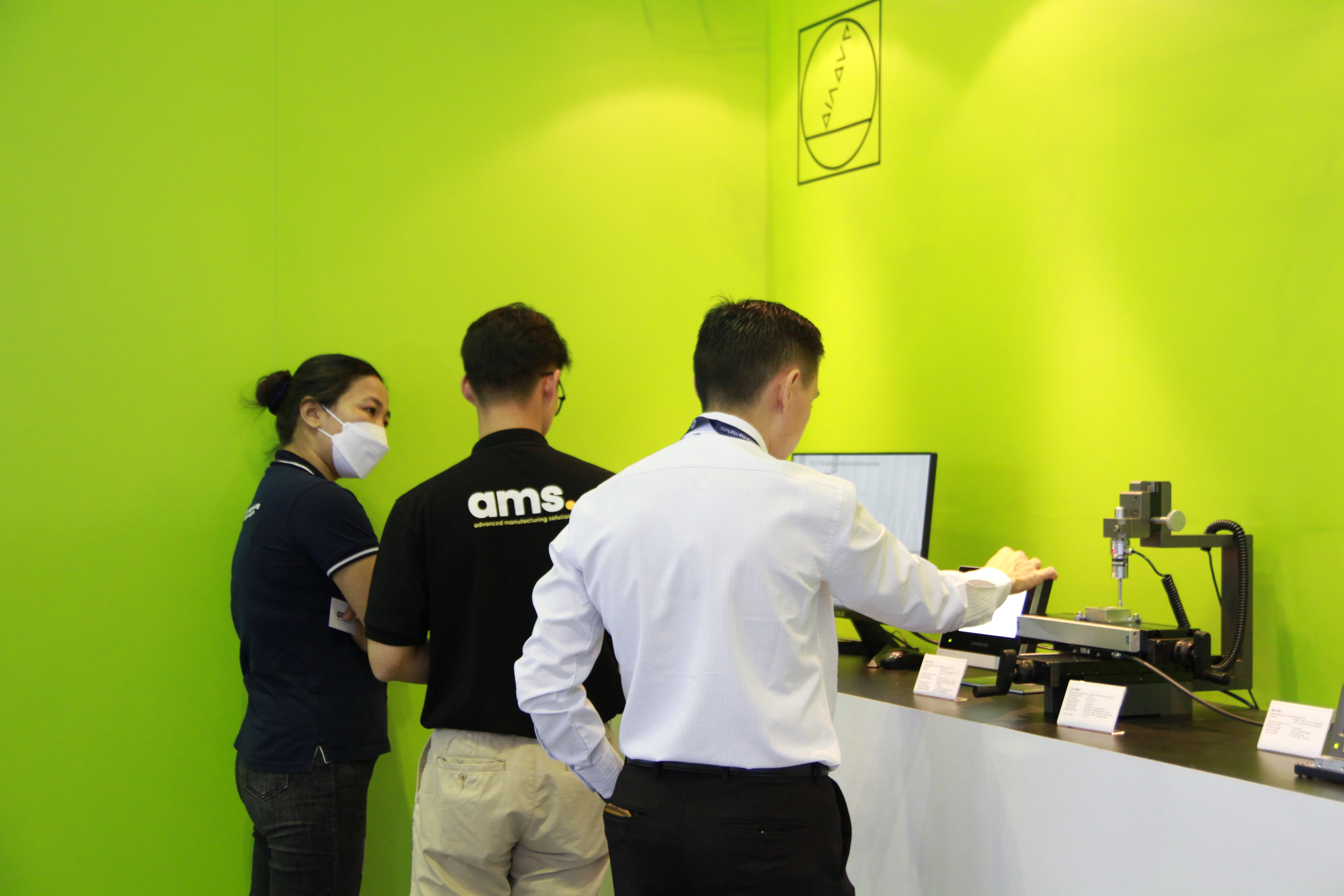 Gian hàng HEIDENHAIN - AMS đón khách tại MTA Việt Nam 2023