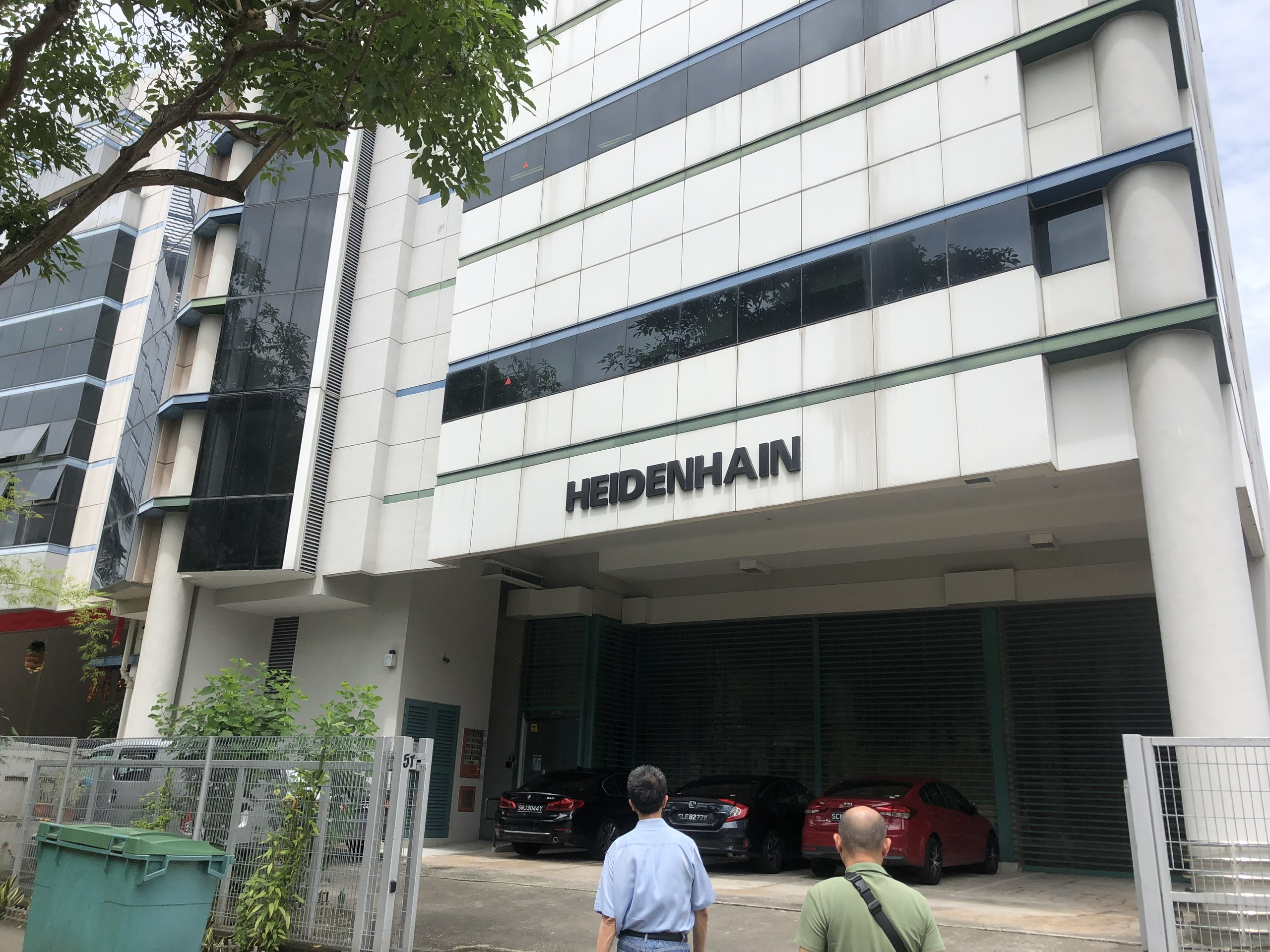 Cảm nghĩ sau chuyến đào tạo tại Singapore của kỹ sư dịch vụ AMS