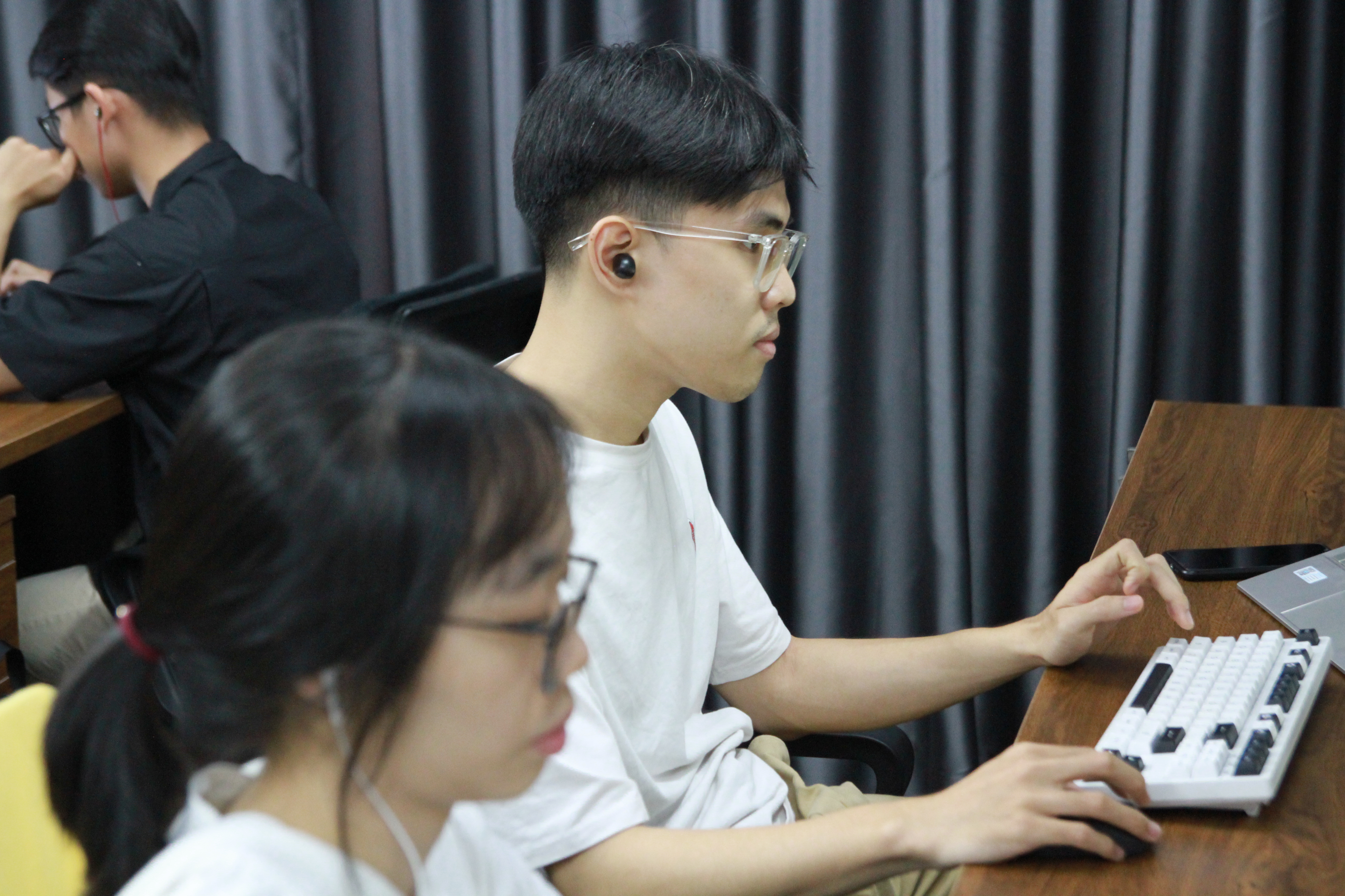 Đội ngũ IT tại AMS xây dựng sản phẩm mới